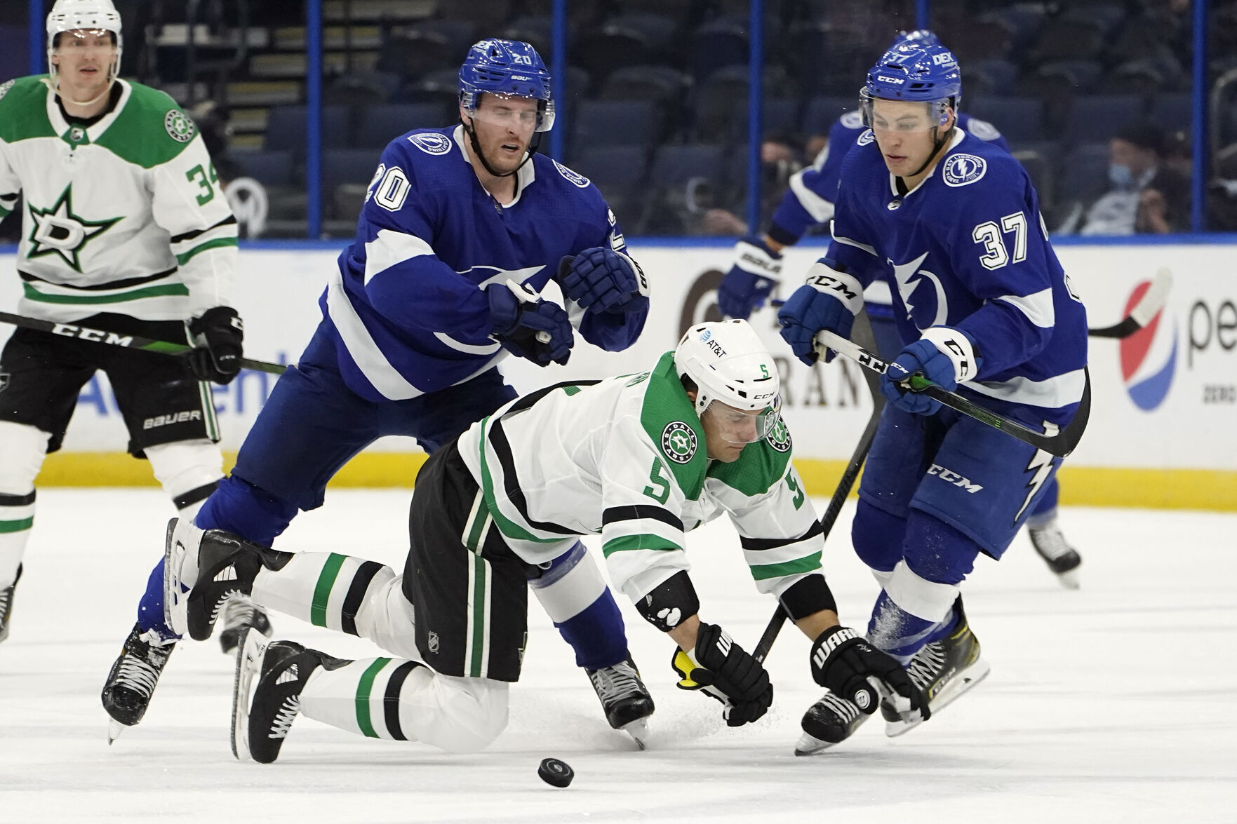 APTOPIX Stars Lightning Hockey